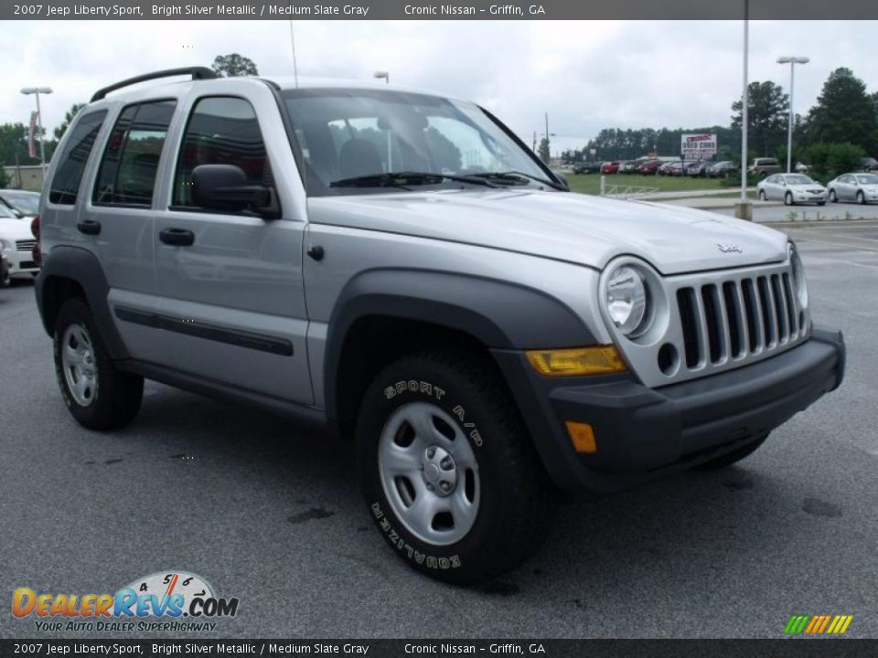 2007 Jeep Liberty Sport Bright Silver Metallic / Medium Slate Gray Photo #7