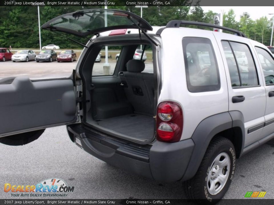 2007 Jeep Liberty Sport Bright Silver Metallic / Medium Slate Gray Photo #13