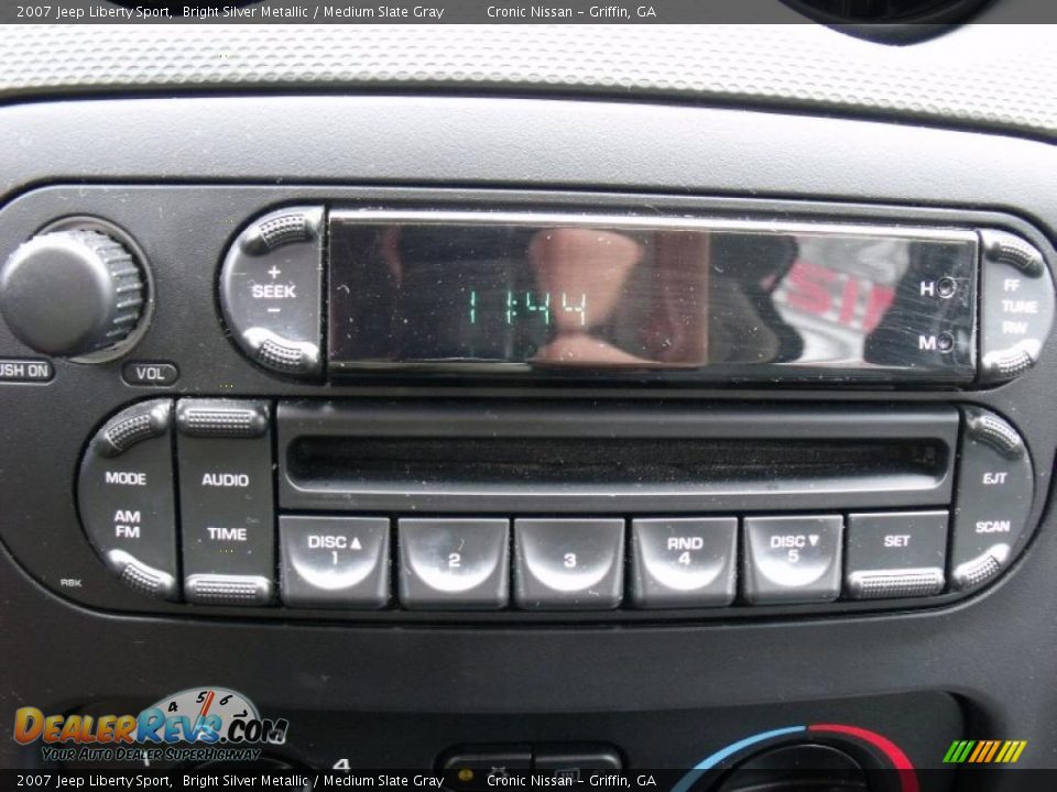 2007 Jeep Liberty Sport Bright Silver Metallic / Medium Slate Gray Photo #20