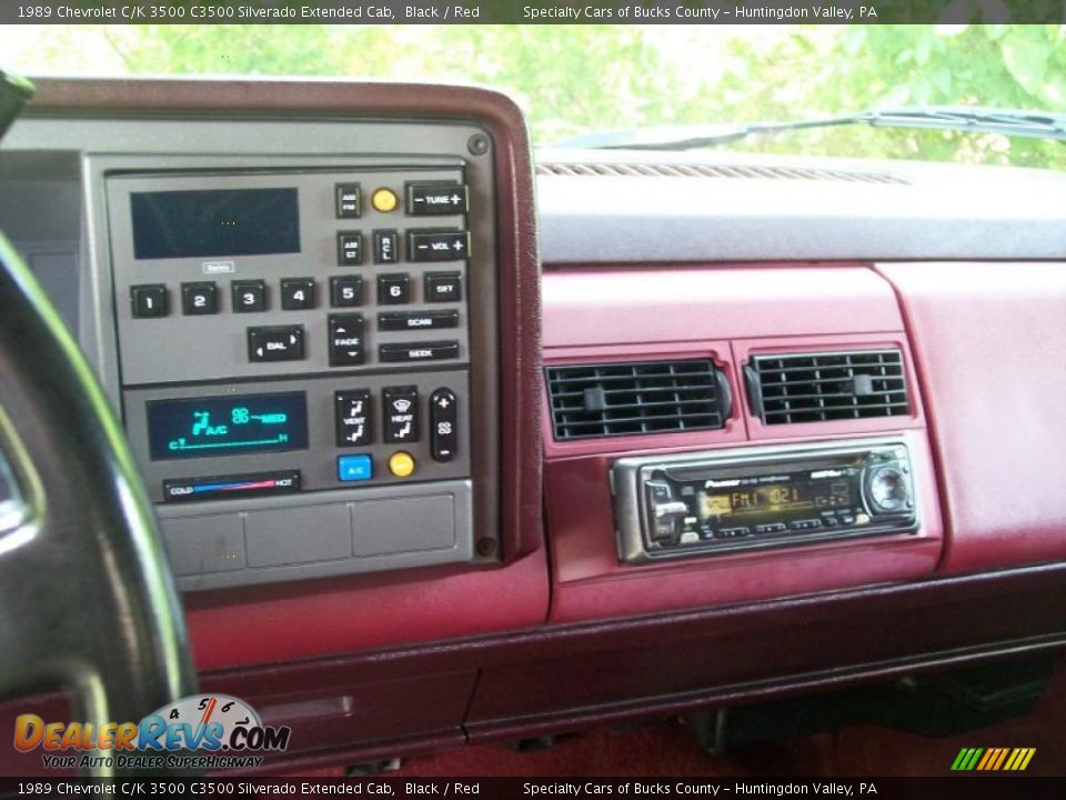 1989 Chevrolet C/K 3500 C3500 Silverado Extended Cab Black / Red Photo #31