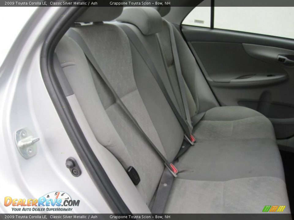 2009 Toyota Corolla LE Classic Silver Metallic / Ash Photo #6