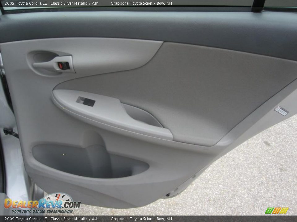 2009 Toyota Corolla LE Classic Silver Metallic / Ash Photo #7