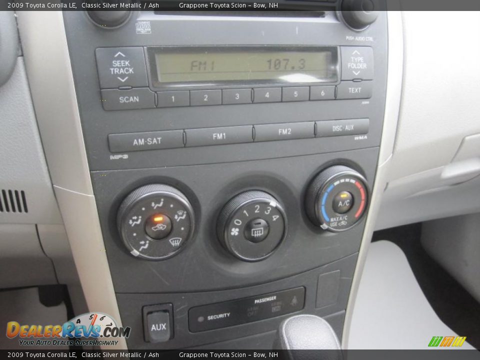 2009 Toyota Corolla LE Classic Silver Metallic / Ash Photo #13