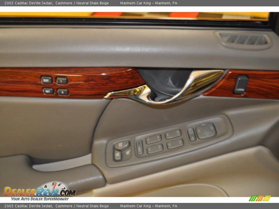 2003 Cadillac DeVille Sedan Cashmere / Neutral Shale Beige Photo #10
