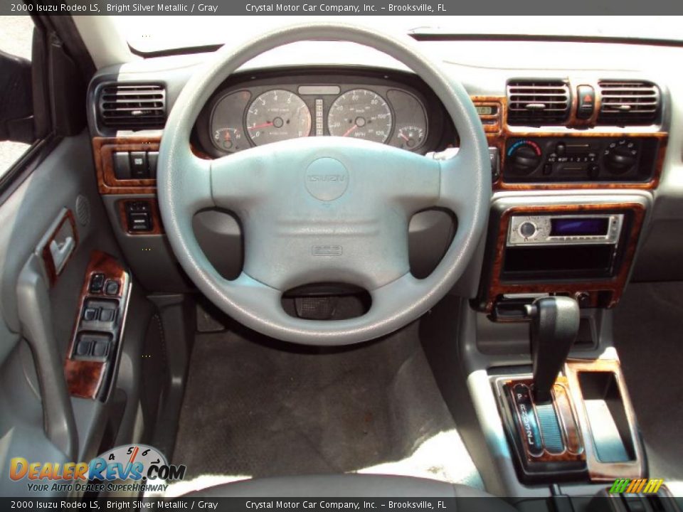 2000 Isuzu Rodeo LS Bright Silver Metallic / Gray Photo #6