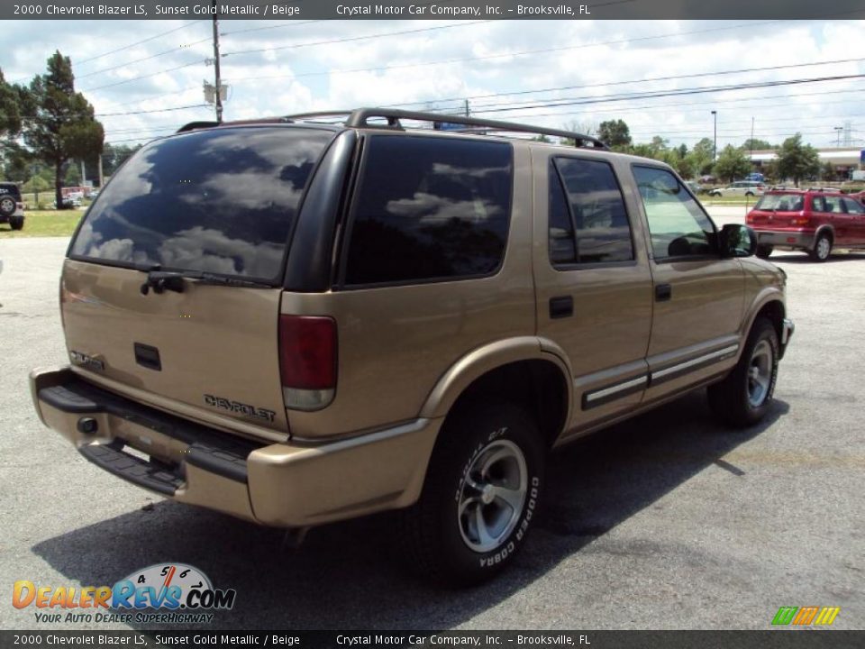 2000 Chevrolet Blazer LS Sunset Gold Metallic / Beige Photo #9