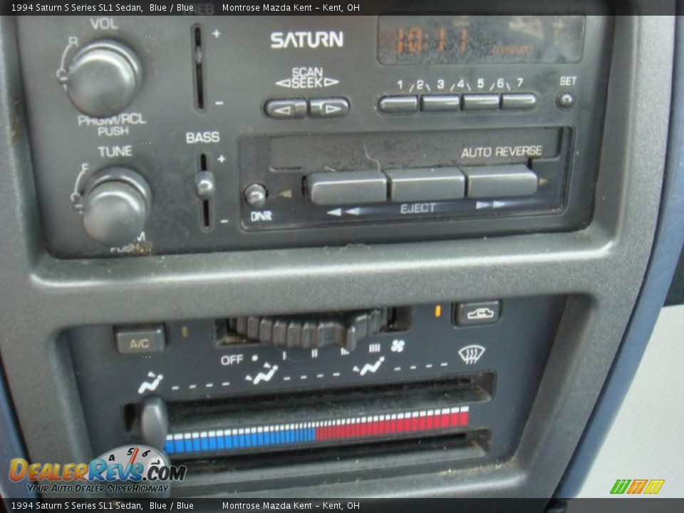 1994 Saturn S Series SL1 Sedan Blue / Blue Photo #13