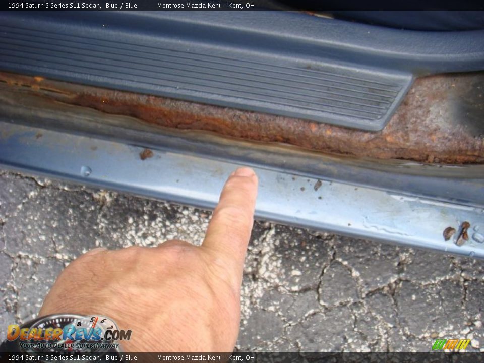 1994 Saturn S Series SL1 Sedan Blue / Blue Photo #18