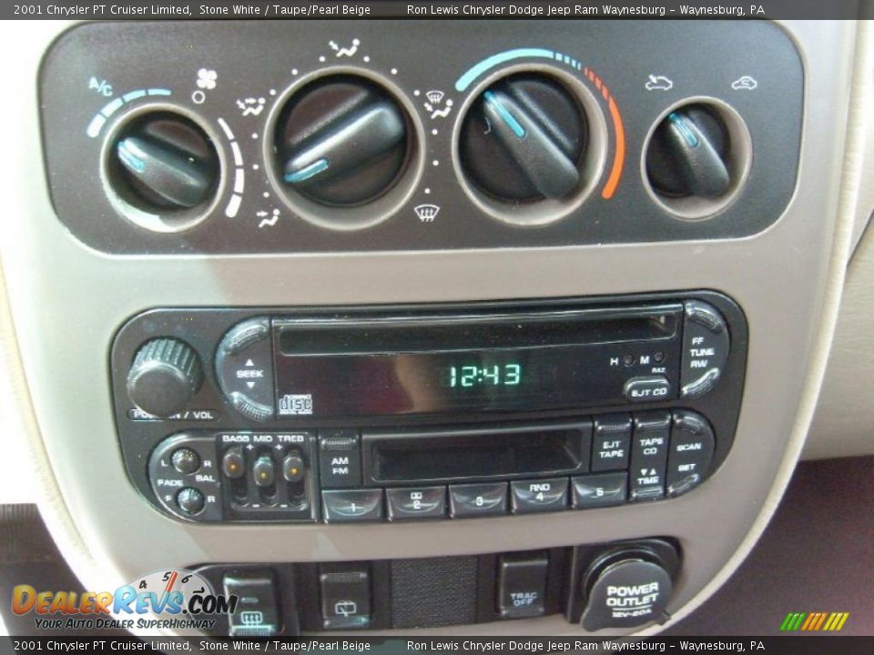 2001 Chrysler PT Cruiser Limited Stone White / Taupe/Pearl Beige Photo #24