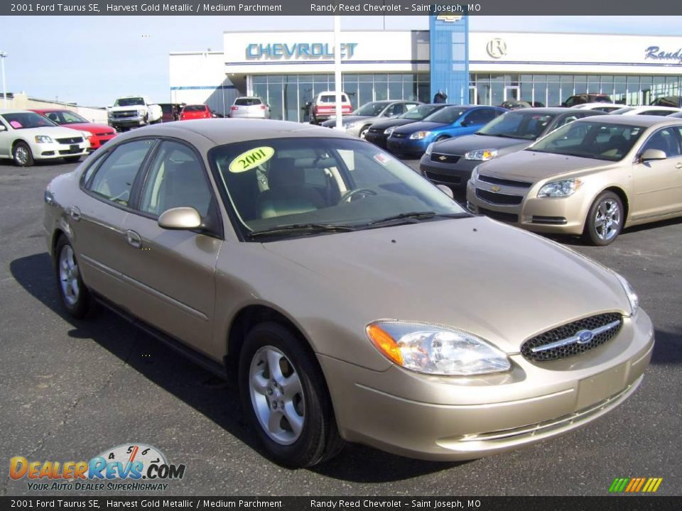 2001 Ford Taurus SE Harvest Gold Metallic / Medium Parchment Photo #7