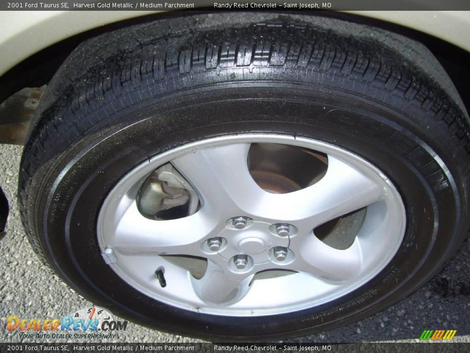2001 Ford Taurus SE Harvest Gold Metallic / Medium Parchment Photo #9