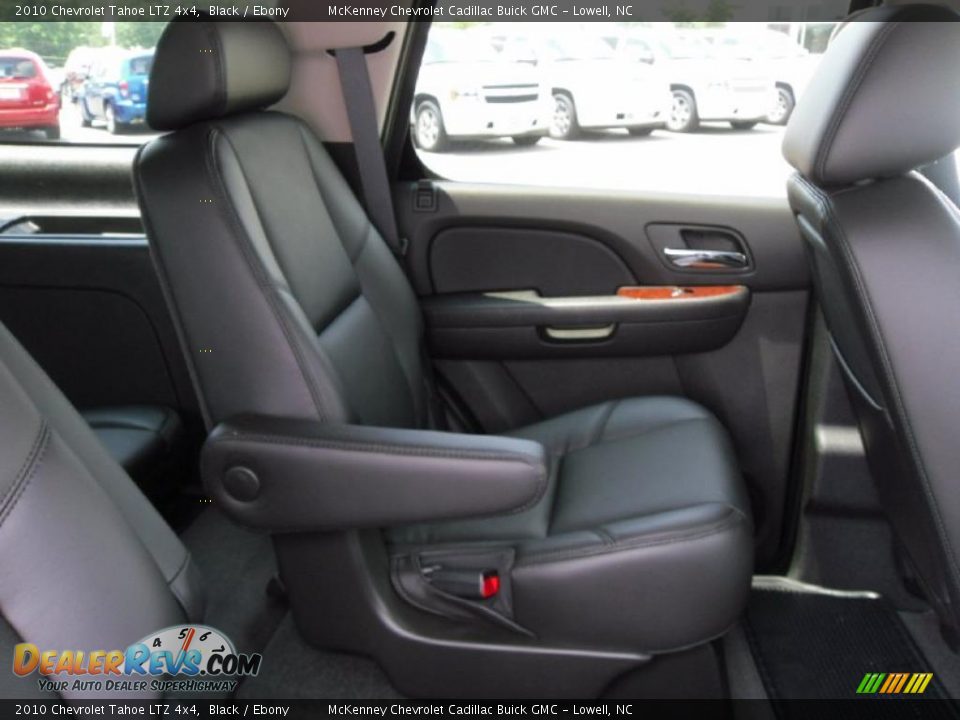 2010 Chevrolet Tahoe LTZ 4x4 Black / Ebony Photo #17