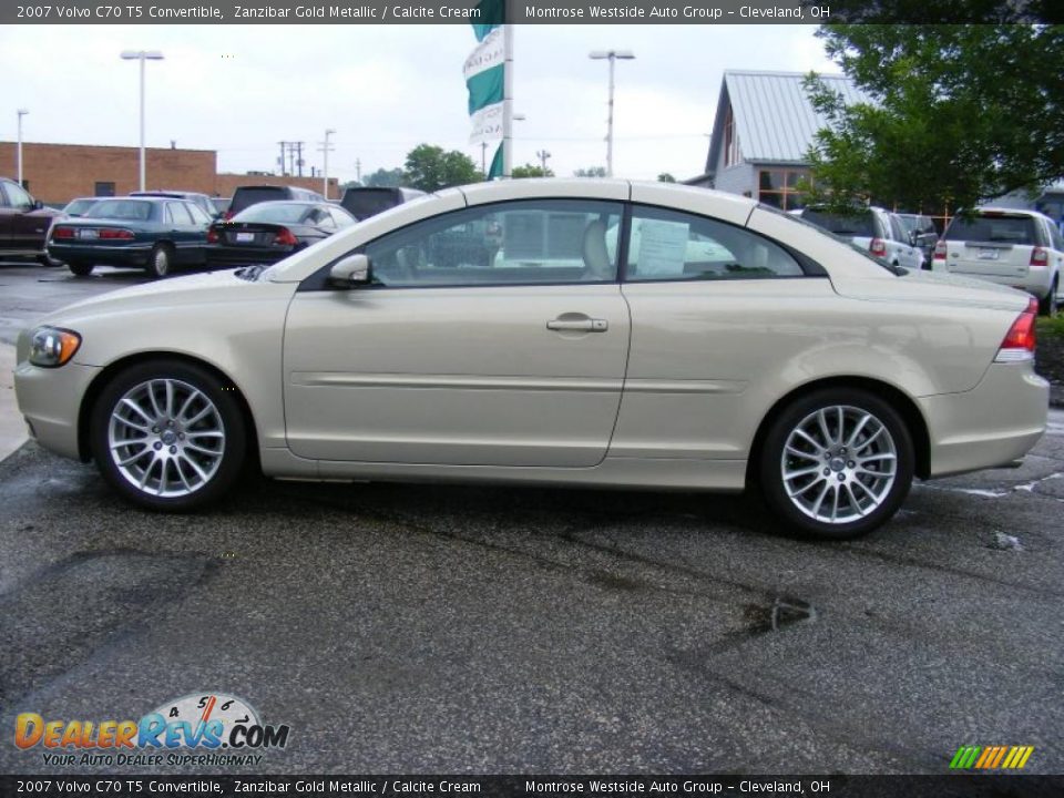 2007 Volvo C70 T5 Convertible Zanzibar Gold Metallic / Calcite Cream Photo #2