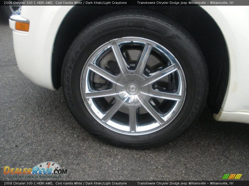 2008 Chrysler 300 C HEMI AWD Cool Vanilla White / Dark Khaki/Light Graystone Photo #2