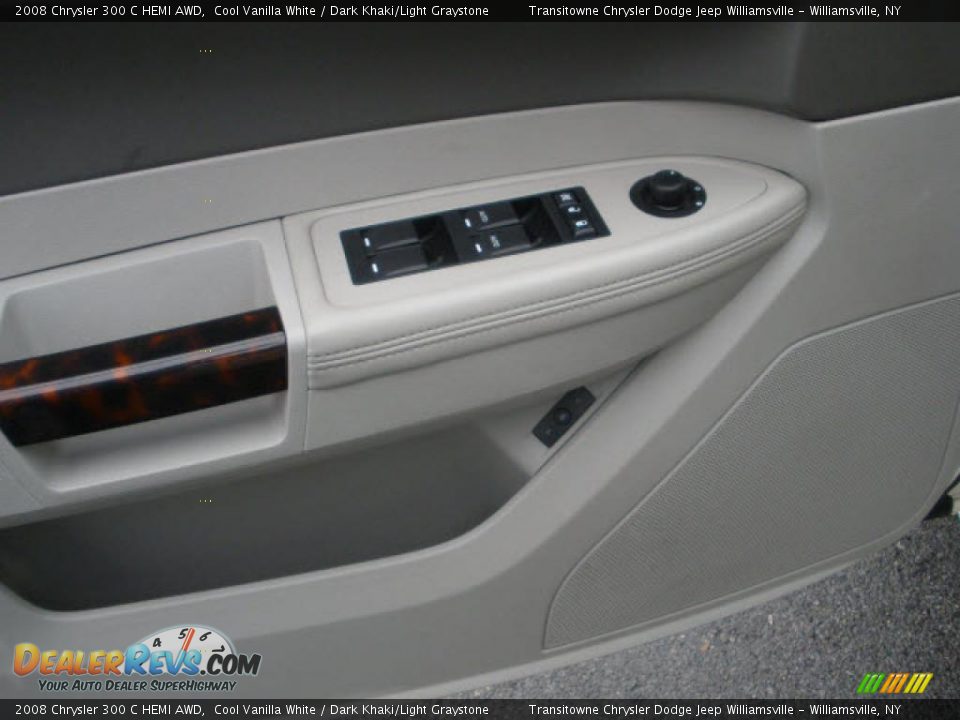 2008 Chrysler 300 C HEMI AWD Cool Vanilla White / Dark Khaki/Light Graystone Photo #8