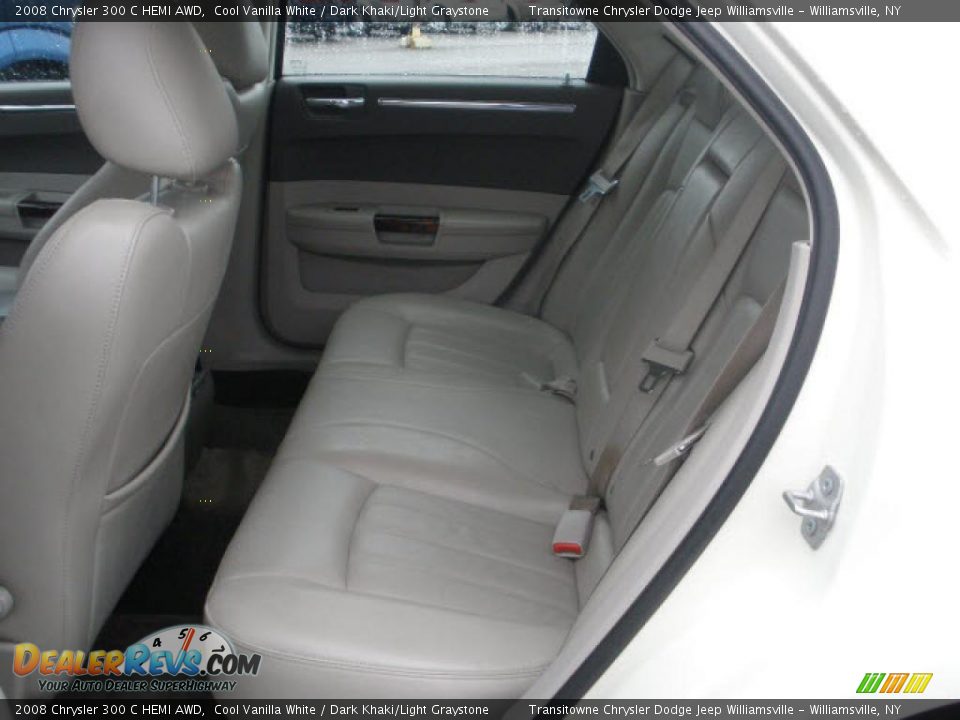 2008 Chrysler 300 C HEMI AWD Cool Vanilla White / Dark Khaki/Light Graystone Photo #11
