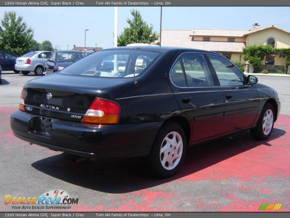 1999 Nissan altima gxe black #3