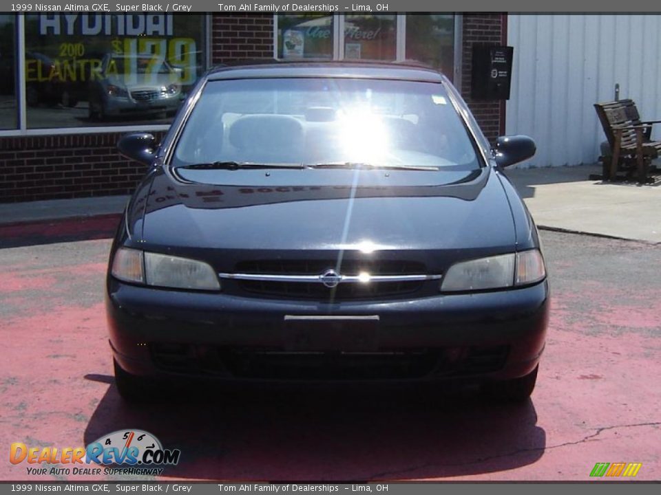 1999 Nissan Altima GXE Super Black / Grey Photo #8