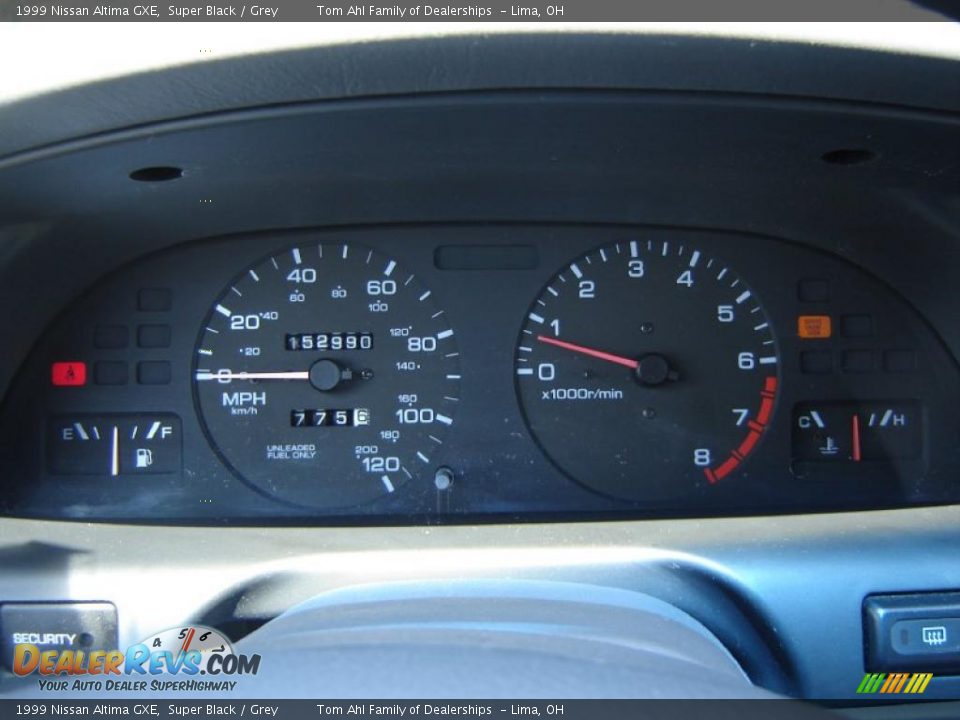 1999 Nissan Altima GXE Super Black / Grey Photo #13