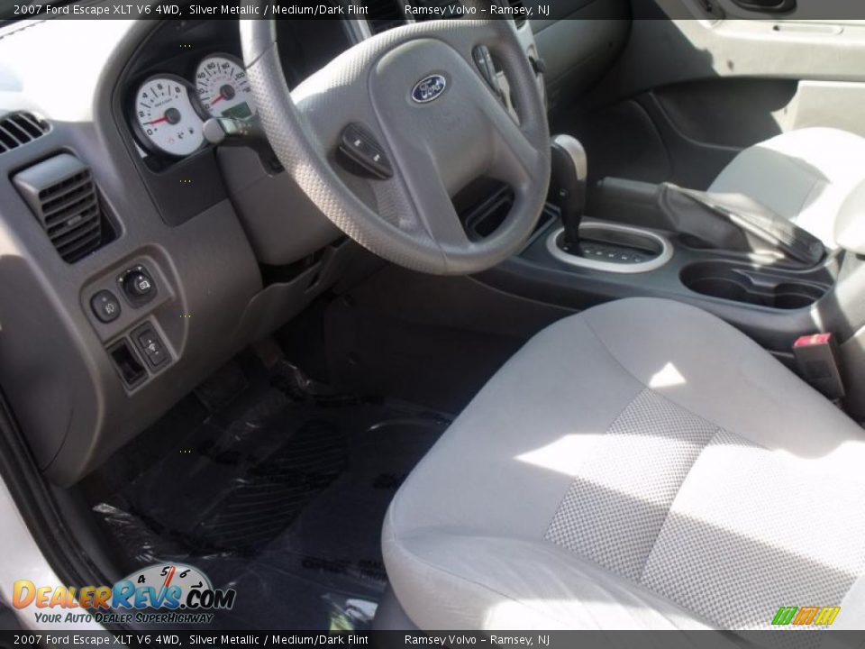 2007 Ford Escape XLT V6 4WD Silver Metallic / Medium/Dark Flint Photo #11