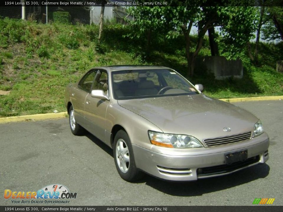 1994 Lexus ES 300 Cashmere Beige Metallic / Ivory Photo #17