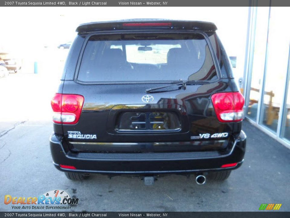 2007 Toyota Sequoia Limited 4WD Black / Light Charcoal Photo #4