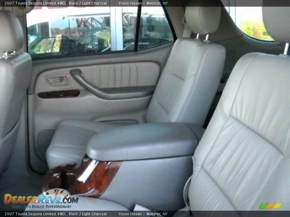 2007 Toyota Sequoia Limited 4WD Black / Light Charcoal Photo #11
