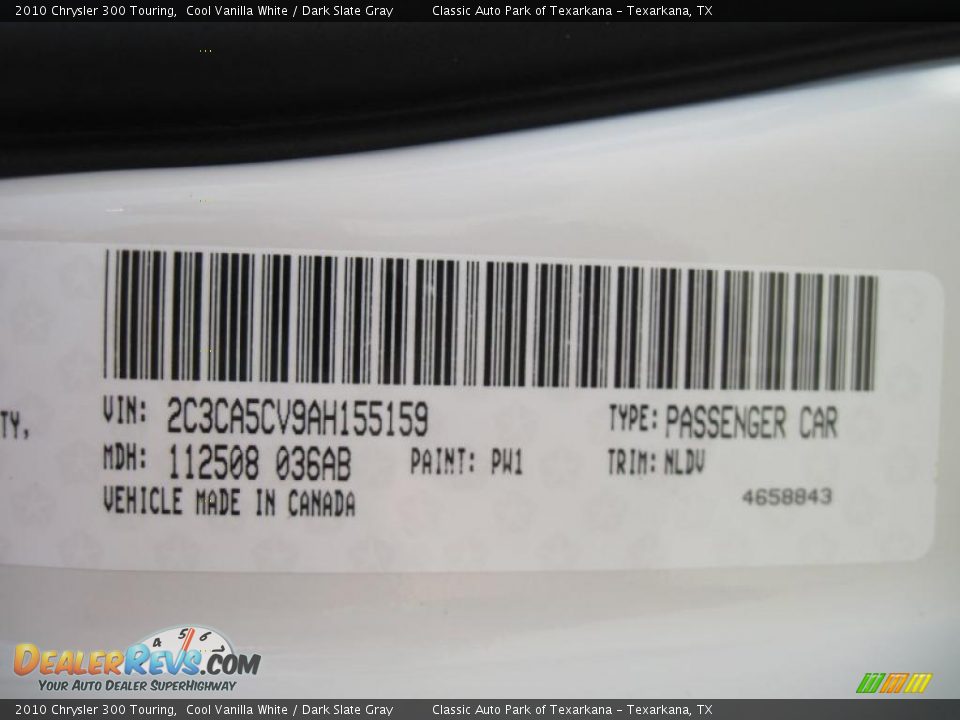 2010 Chrysler 300 Touring Cool Vanilla White / Dark Slate Gray Photo #12