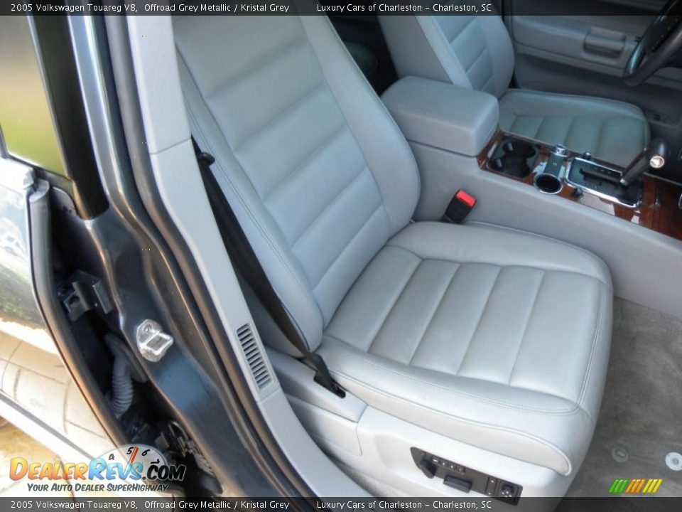 2005 Volkswagen Touareg V8 Offroad Grey Metallic / Kristal Grey Photo #8