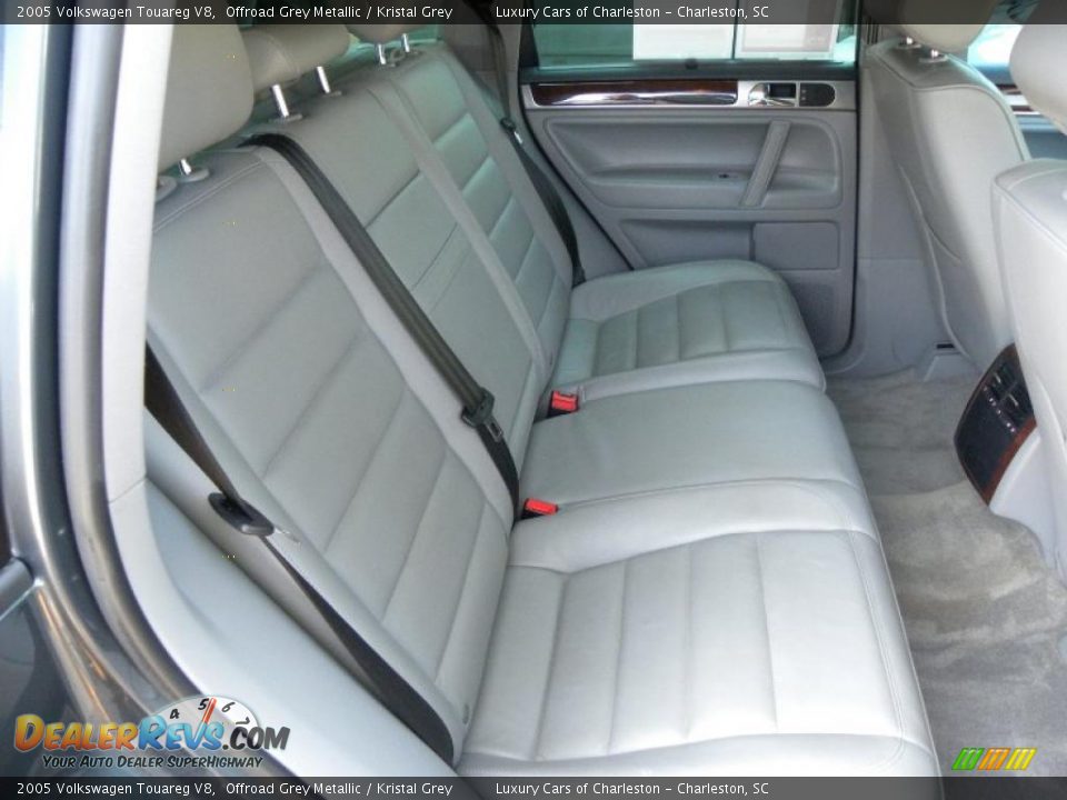 2005 Volkswagen Touareg V8 Offroad Grey Metallic / Kristal Grey Photo #10