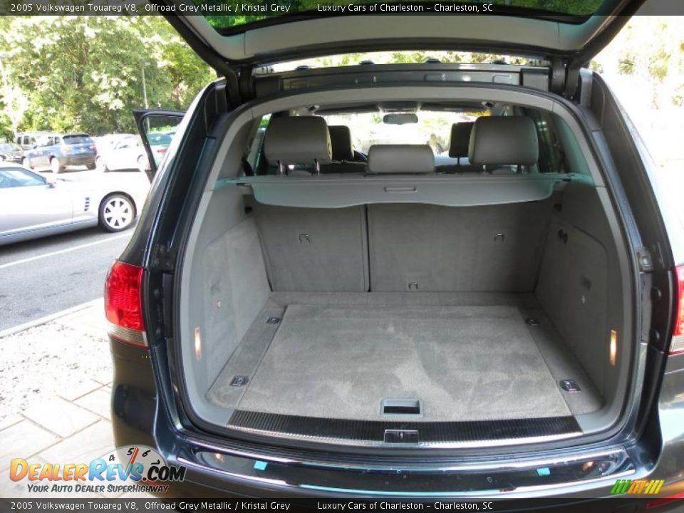 2005 Volkswagen Touareg V8 Offroad Grey Metallic / Kristal Grey Photo #13