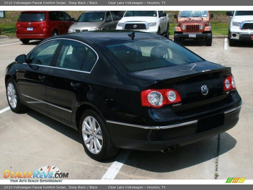 2010 Volkswagen Passat Komfort Sedan Deep Black / Black Photo #2