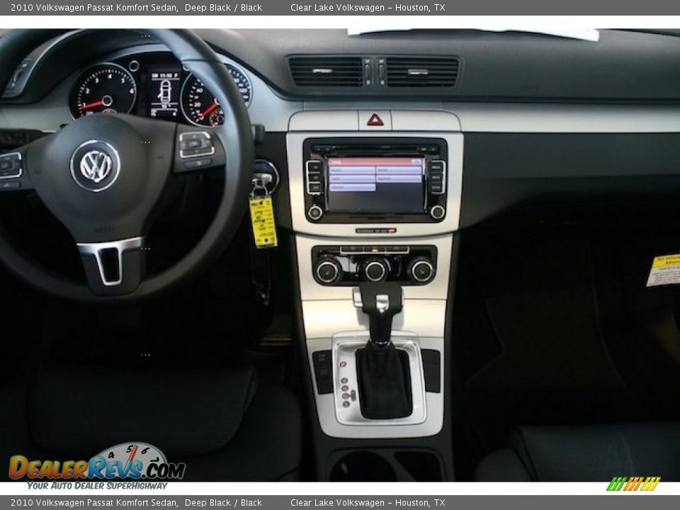 2010 Volkswagen Passat Komfort Sedan Deep Black / Black Photo #6