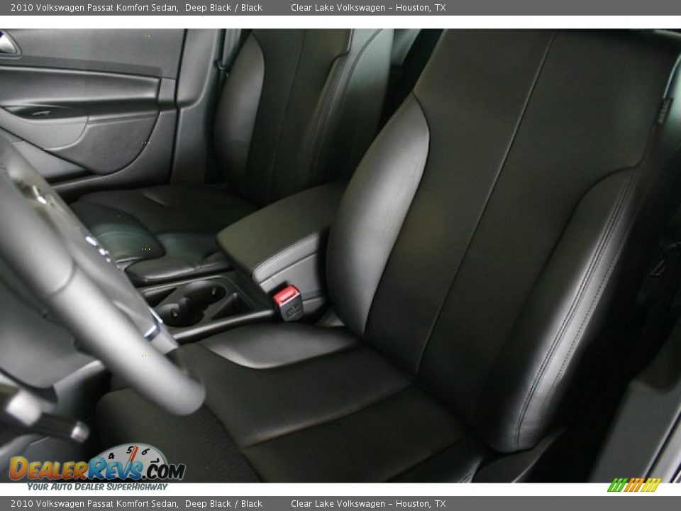 2010 Volkswagen Passat Komfort Sedan Deep Black / Black Photo #7