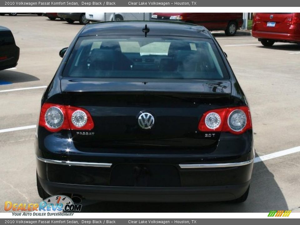 2010 Volkswagen Passat Komfort Sedan Deep Black / Black Photo #13