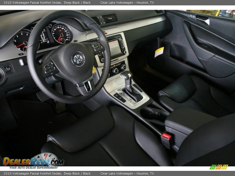 2010 Volkswagen Passat Komfort Sedan Deep Black / Black Photo #15