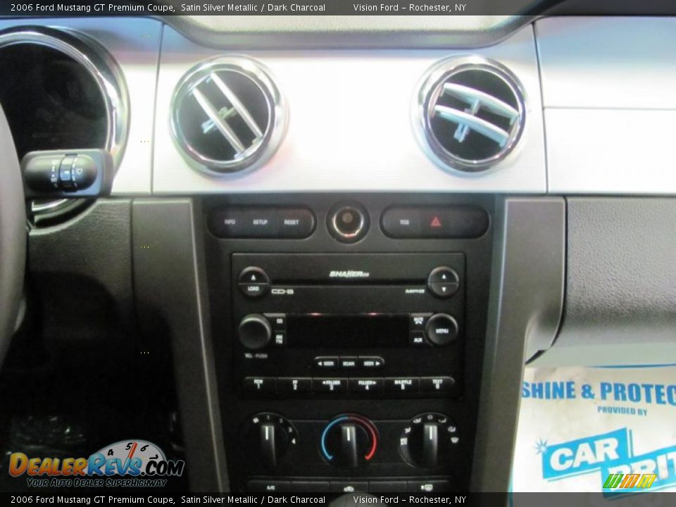 2006 Ford Mustang GT Premium Coupe Satin Silver Metallic / Dark Charcoal Photo #18
