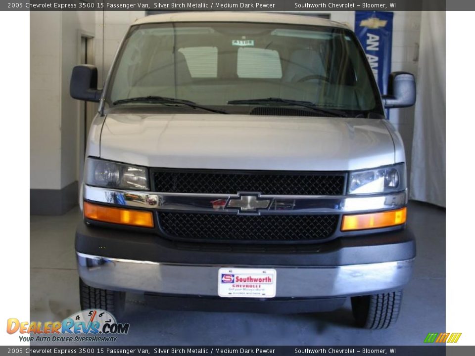 2005 Chevrolet Express 3500 15 Passenger Van Silver Birch Metallic / Medium Dark Pewter Photo #2