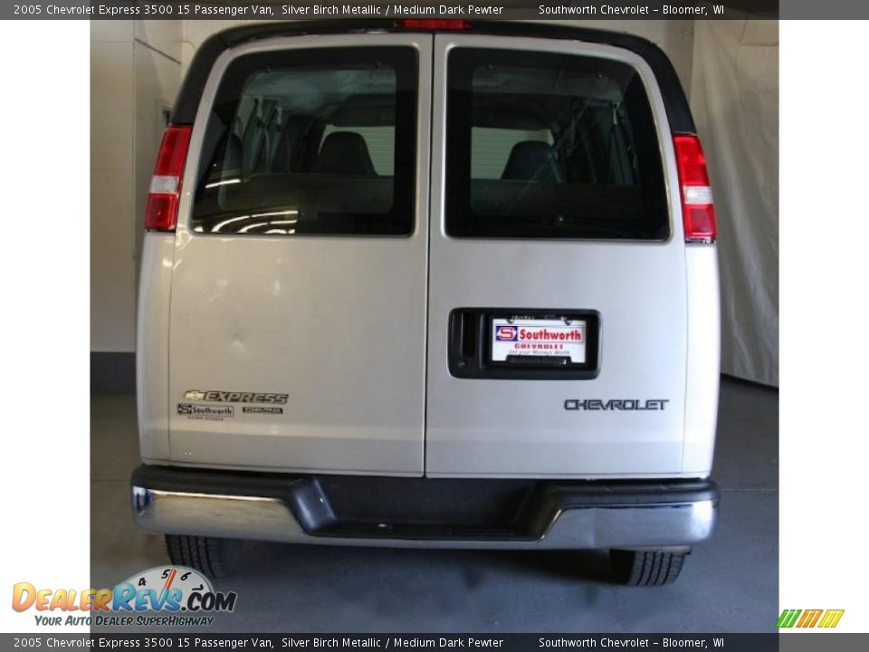 2005 Chevrolet Express 3500 15 Passenger Van Silver Birch Metallic / Medium Dark Pewter Photo #3