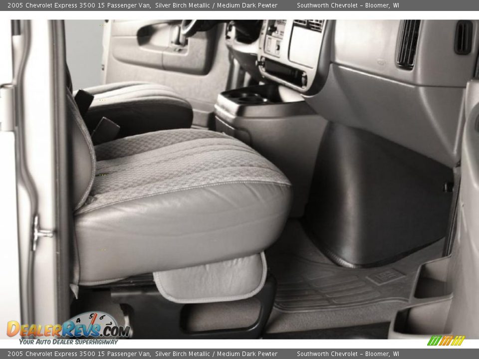 2005 Chevrolet Express 3500 15 Passenger Van Silver Birch Metallic / Medium Dark Pewter Photo #4