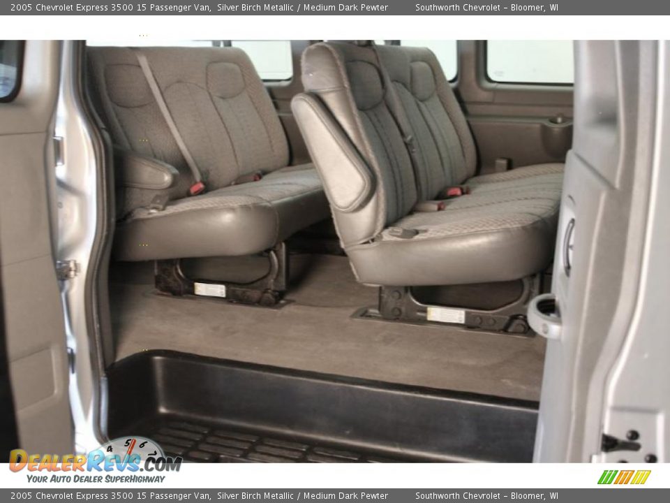 2005 Chevrolet Express 3500 15 Passenger Van Silver Birch Metallic / Medium Dark Pewter Photo #6