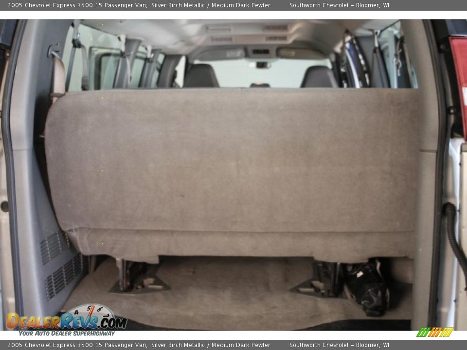 2005 Chevrolet Express 3500 15 Passenger Van Silver Birch Metallic / Medium Dark Pewter Photo #11