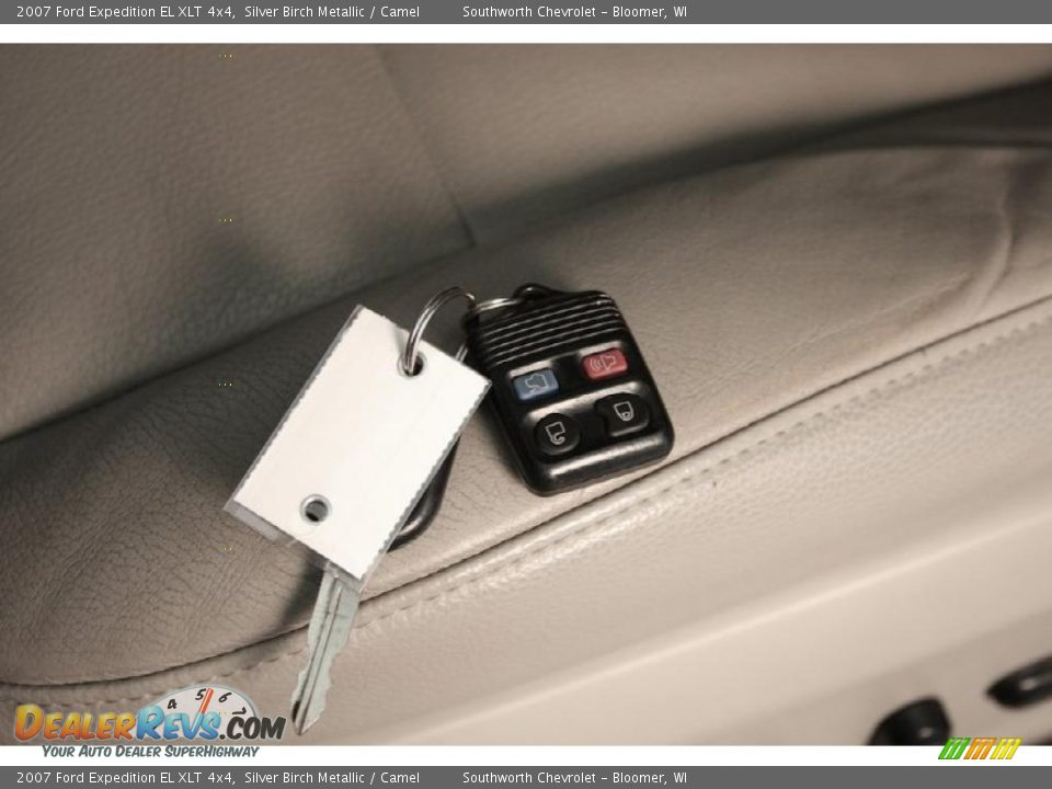 2007 Ford Expedition EL XLT 4x4 Silver Birch Metallic / Camel Photo #14