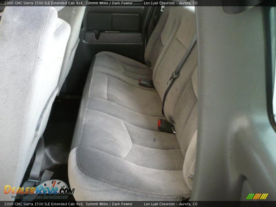 2006 GMC Sierra 1500 SLE Extended Cab 4x4 Summit White / Dark Pewter Photo #10