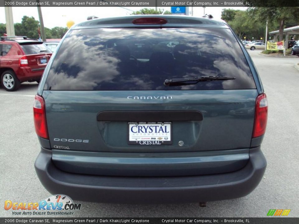 2006 Dodge Caravan SE Magnesium Green Pearl / Dark Khaki/Light Graystone Photo #8