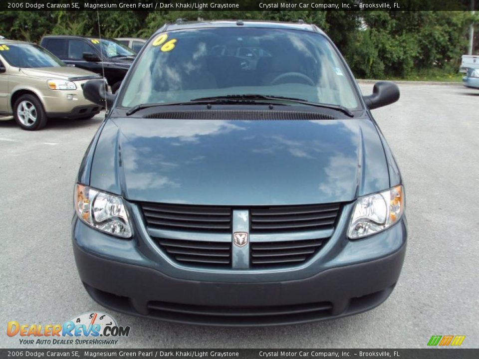 2006 Dodge Caravan SE Magnesium Green Pearl / Dark Khaki/Light Graystone Photo #14