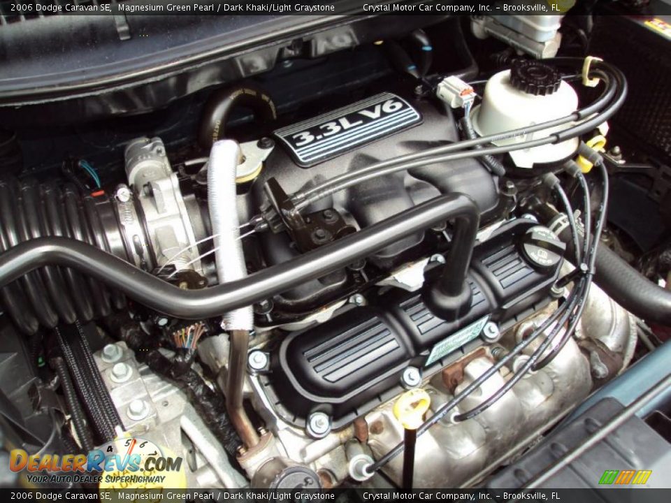 2006 Dodge Caravan SE Magnesium Green Pearl / Dark Khaki/Light Graystone Photo #17