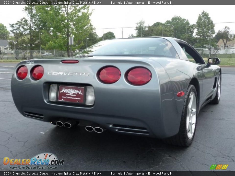 2004 Chevrolet Corvette Coupe Medium Spiral Gray Metallic / Black Photo #3