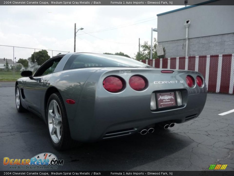 2004 Chevrolet Corvette Coupe Medium Spiral Gray Metallic / Black Photo #4