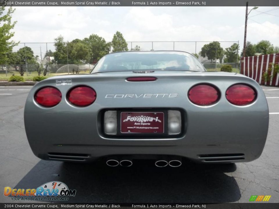 2004 Chevrolet Corvette Coupe Medium Spiral Gray Metallic / Black Photo #9